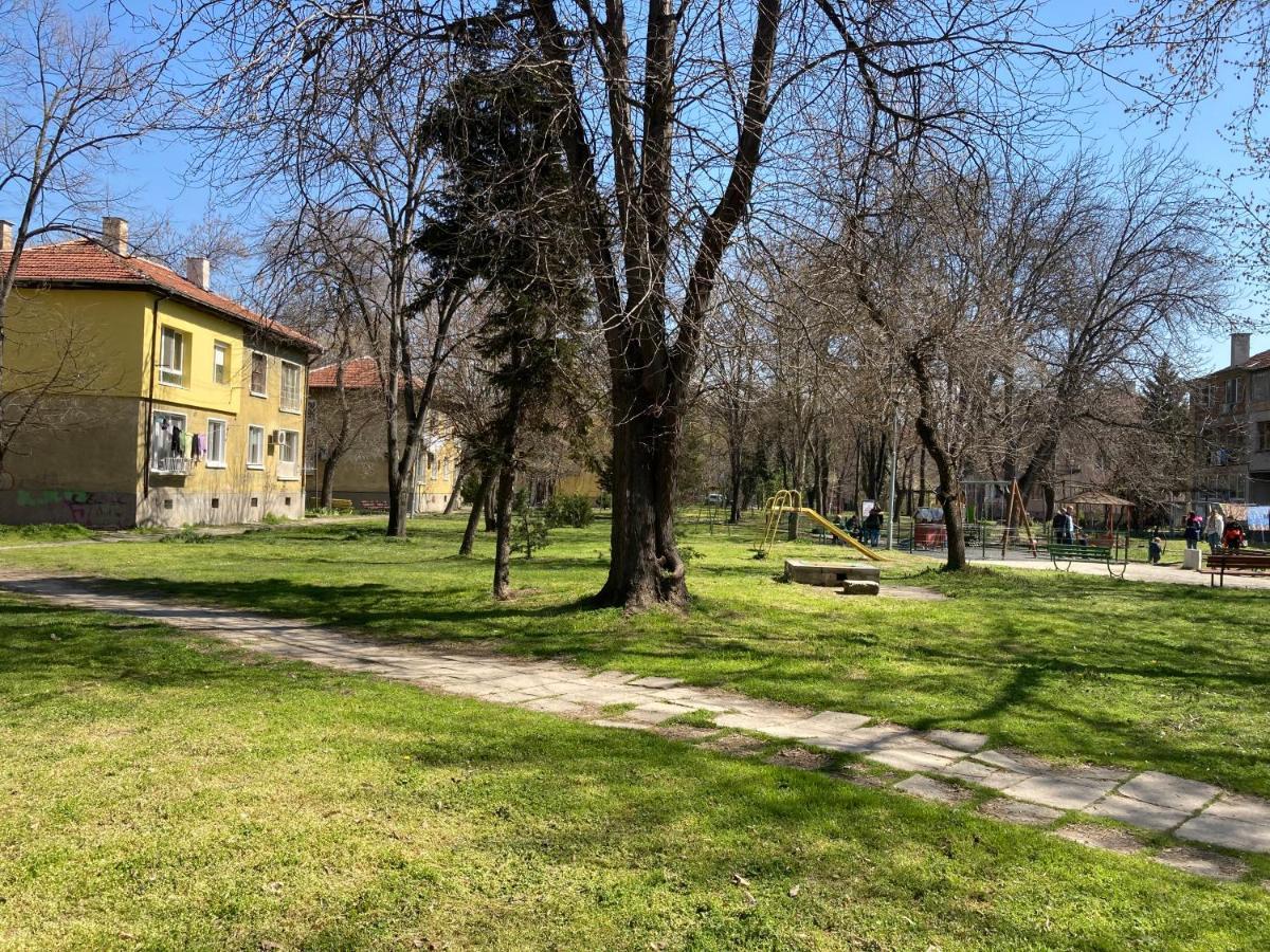 Apartamenti Art Uut 3 I Art Uut 4 Lägenhet Plovdiv Exteriör bild